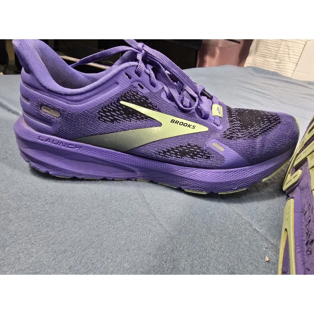 Brooks Launch GTS 9 Womens 8.5 Purple Running Shoes Athletic Casual 1203741B525